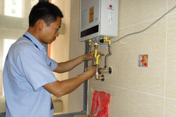 重慶大拇指熱水器維修熱線(全市)24H預約上門電話號碼